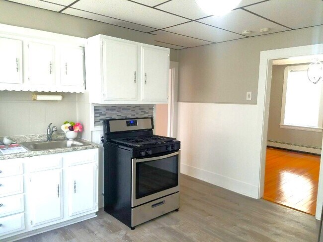 Photo - 722 Adams St Unit 1