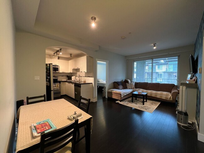 Photo - 7478 Byrnepark Walk