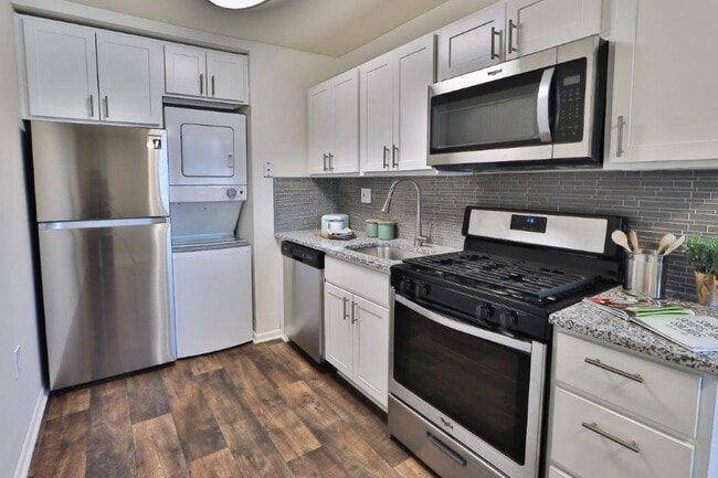 Eagles Crest Apartment Homes