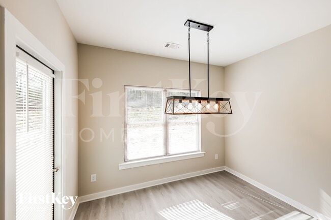 Photo - 141 Lakewood Ln