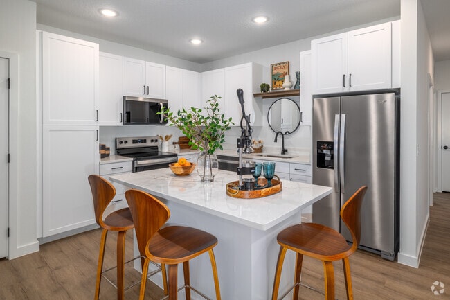 Vista Cay 3BR, 2BA - 1,387SF - Kitchen