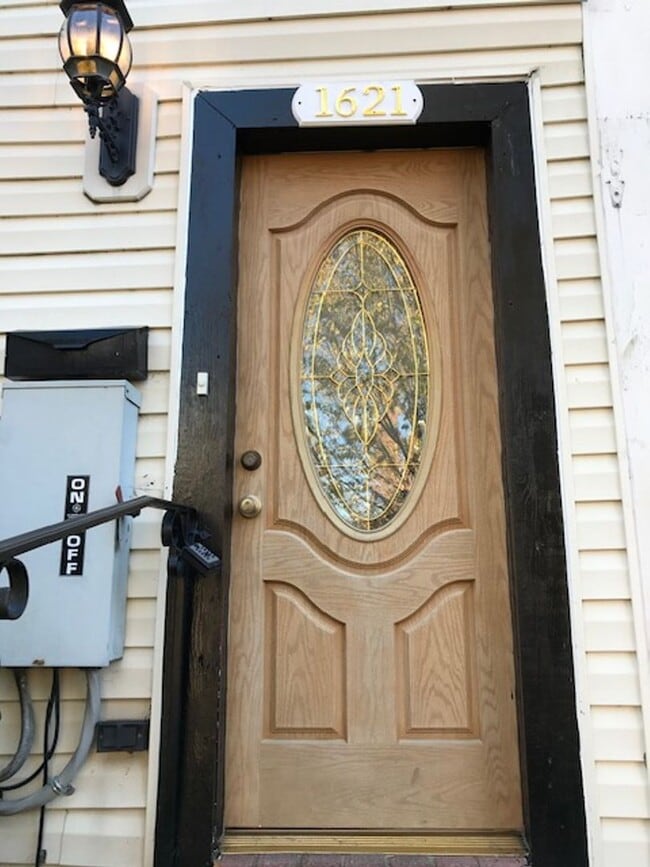 Photo - 2 Bed 2.5 Bath row house located just a short distance from RFK stadium in NE Washington, DC.