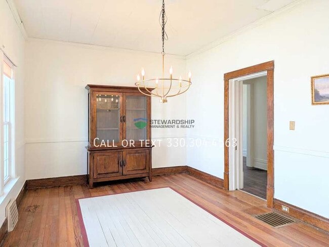 Photo - 724 Beall Ave