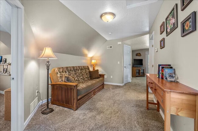 Building Photo - 203 6th Ave S Unit SI ID1308985P