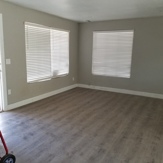 bedroom 1 of 3 - 171 W Highland Ave