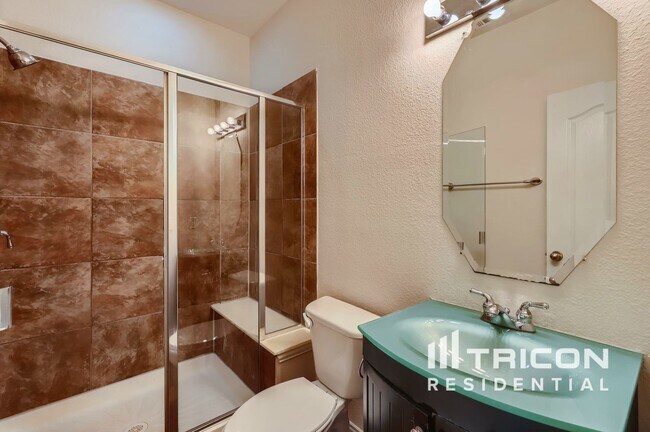 Photo - 8698 Fisher Dr