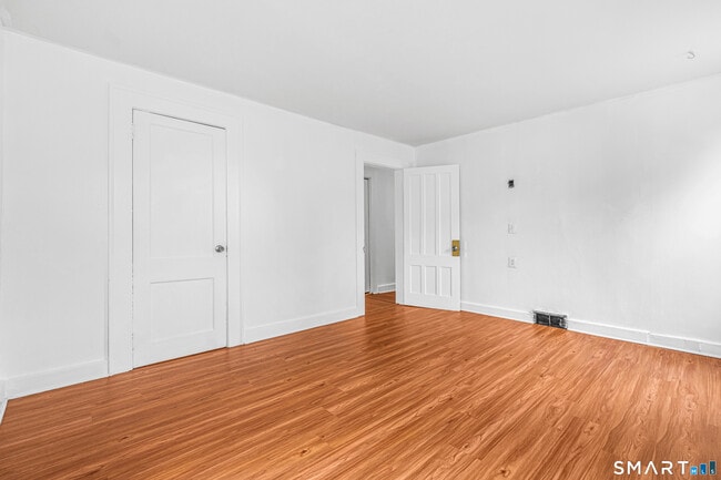 175 Division St Unit 1