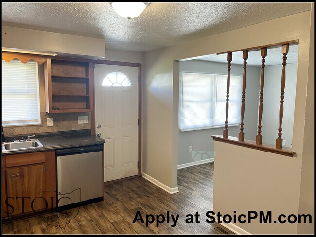 Photo - 5270 Carbondale Dr