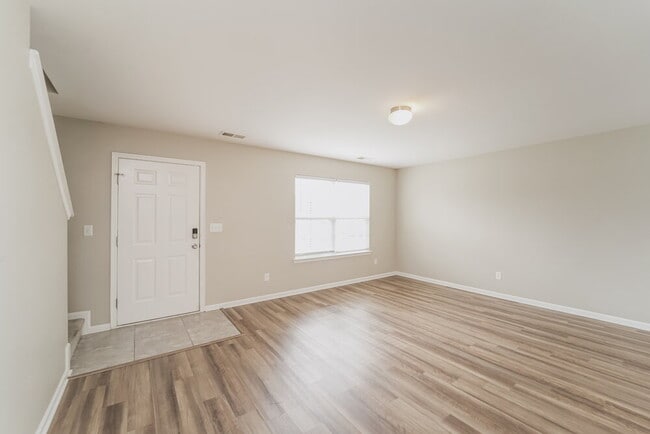 Photo - 3959 Damask Drive