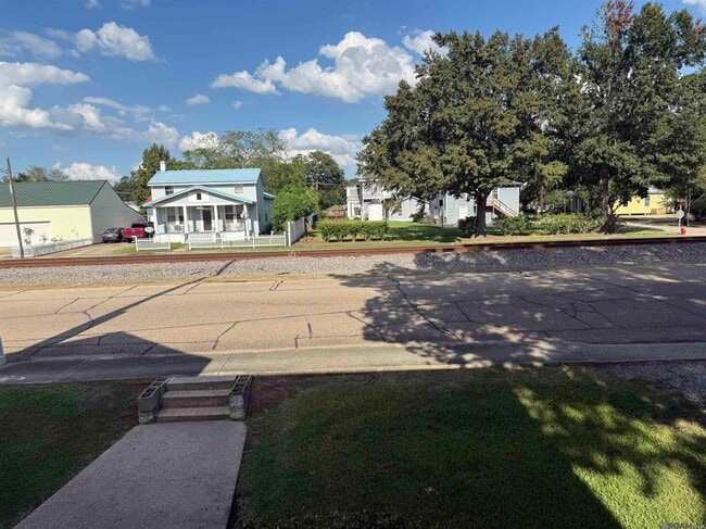 Photo - 23930 Railroad Ave