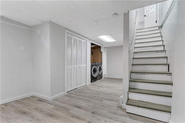 Photo - 107 Roosevelt St