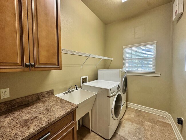 Photo - Spacious Haile Plantation Apartment – 3BR/...
