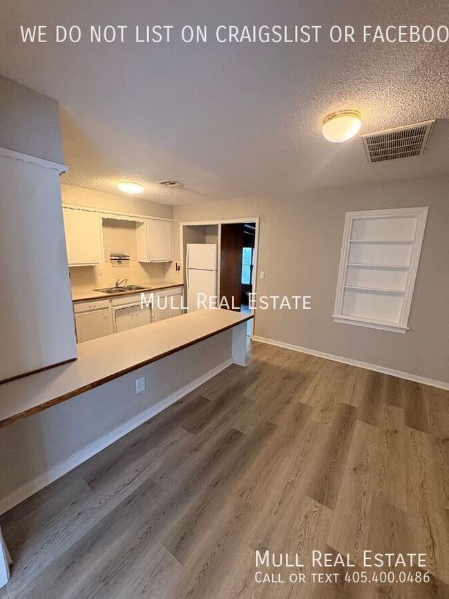 Photo - 1041 N Tabor Dr