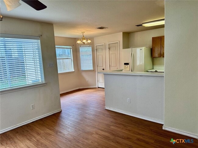 Photo - 130 Cedargrove