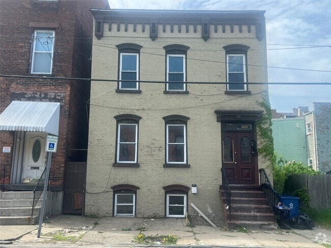Building Photo - 120 Jefferson St Unit 2 Rental