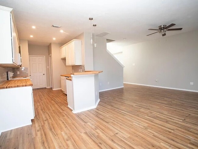 Photo - 13147 Peppergate Ln