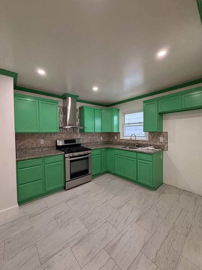 Photo - 5215 Meadowview Ave