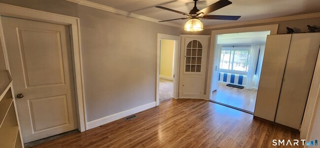 Photo - 1555 Byam Rd