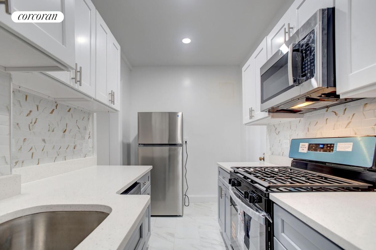 Photo - 315 W 102nd St