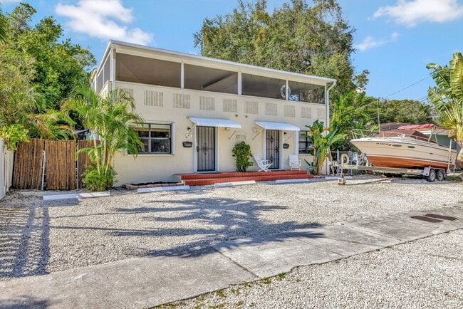 Photo - 417 SW 7th Ave