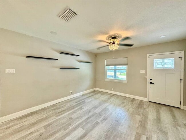 Photo - 1918 E Shadowlawn Ave