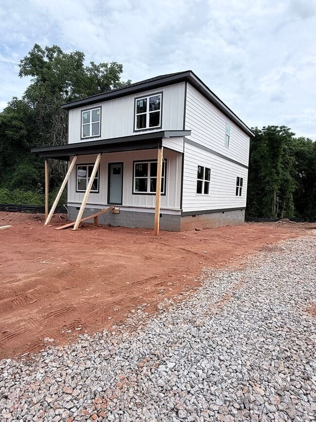 Building Photo - Brand-New Construction | 4 Bed / 3 Bath
