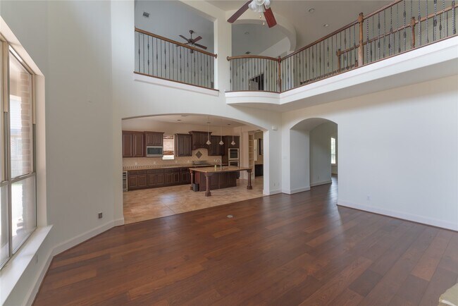 Photo - 25411 Springwood Lake Dr