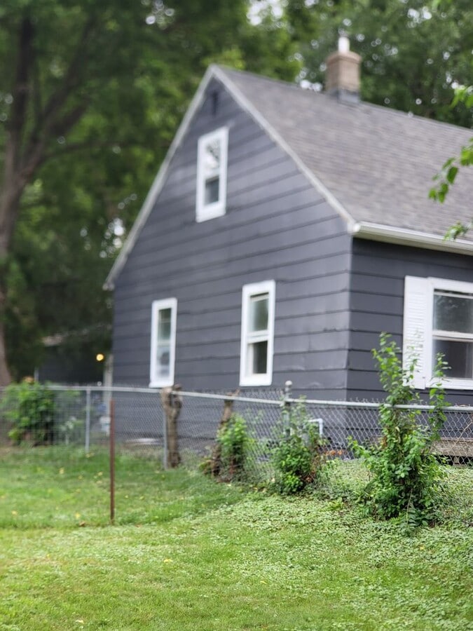 Photo - 2304 S Norton Ave