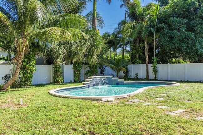 Photo - 936 NE 26th Ave