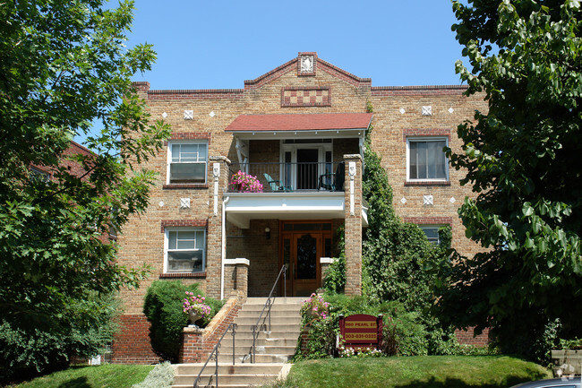 Building Photo - 960 Pearl St Rental