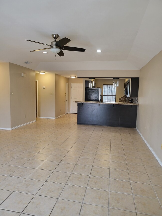 Photo - 2401 S Jackson Rd