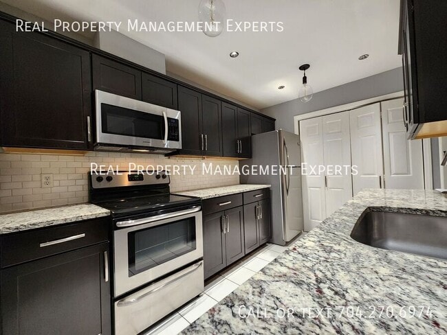 Photo - 3707 Colony Crossing Dr