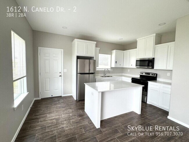 Photo - 1612 Canelo Dr Unit 2