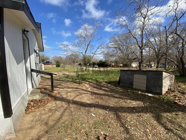 Photo - 801 Walnut St