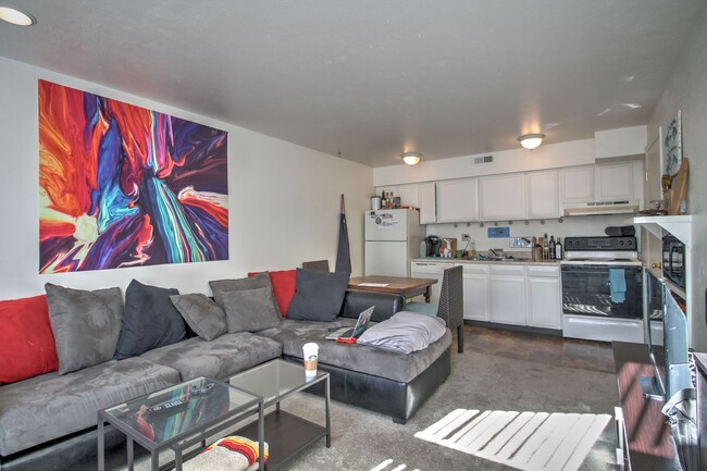 Photo - 3460 Madison Ave Unit #5