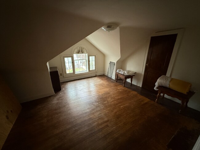 Photo - 639 Mulberry Ave Unit 3/Upper