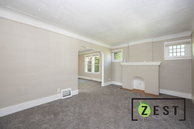 Photo - 15767 Pinehurst St Unit Lower