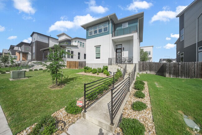 Building Photo - 6228 Toscana Ave Rental