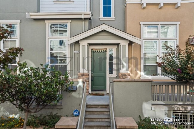 Photo - 18404 Emerald Ln