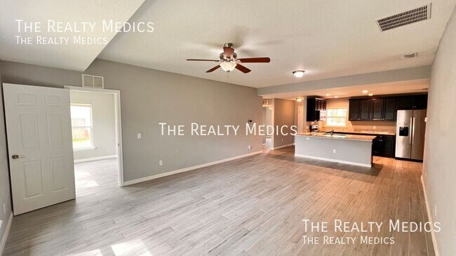 Photo - 3276 London Ave