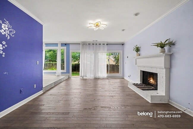 Photo - 988 Bridgegate Dr NE