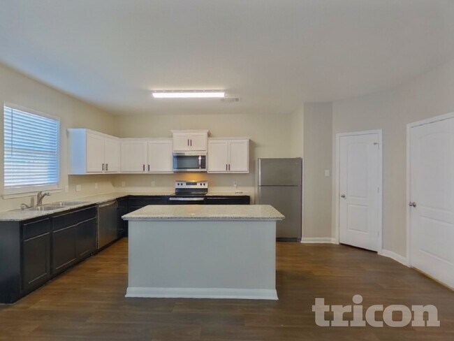 Photo - 2046 Sweet Lilac Dr