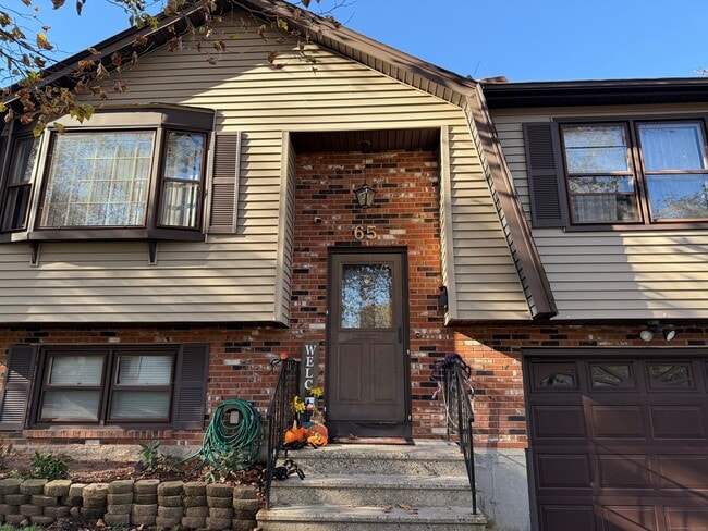 Photo - 65 Hitchcock Dr