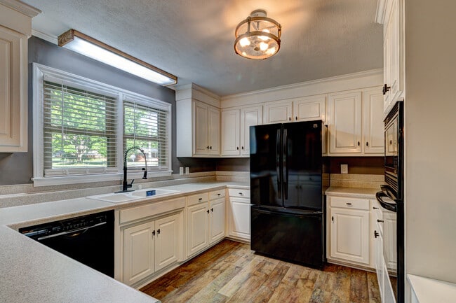 Photo - 1409 Delview Rd