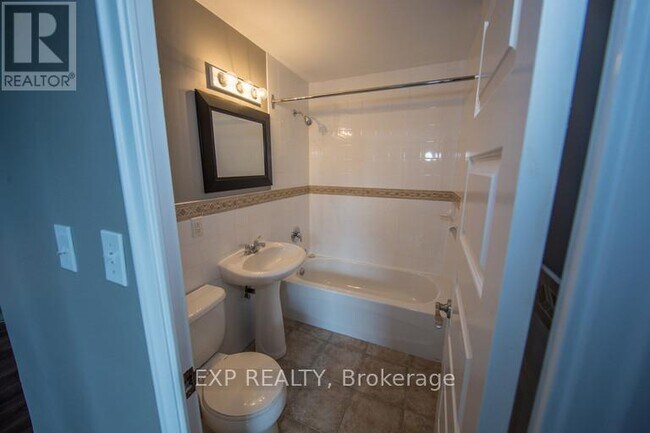 Photo - 1140 Ramsey View Ct Unité 201