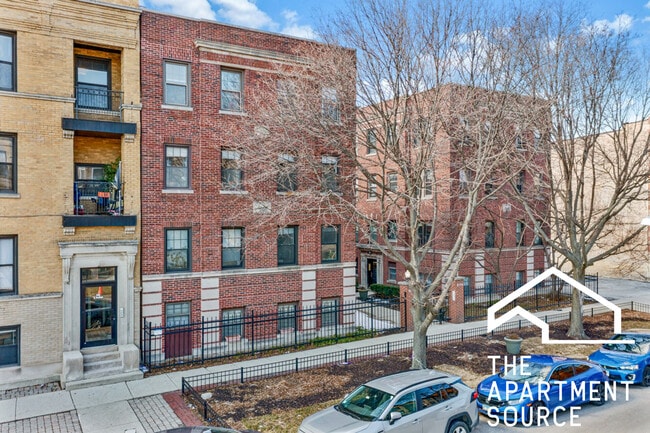 Photo - 3713 N Sheffield Ave Unit 204