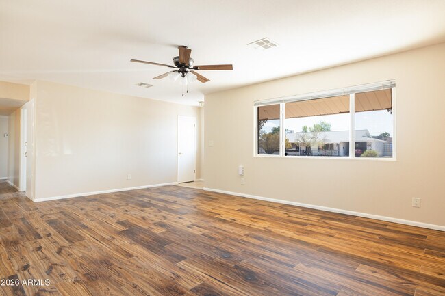 Photo - 11208 N 105th Ave