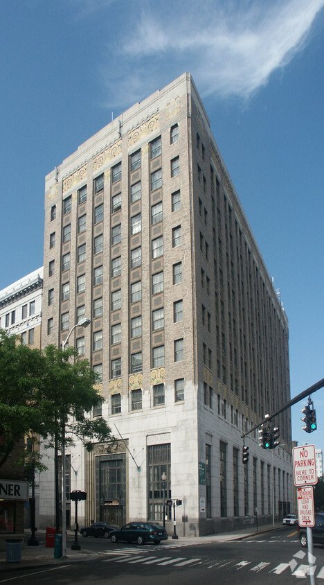 Building Photo - 955 Main St Unit 708