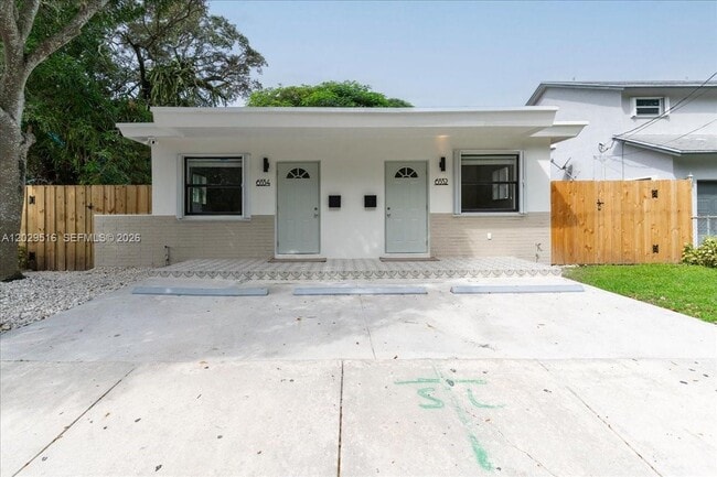 Building Photo - 6532 SW 59th Ct Unit 6532