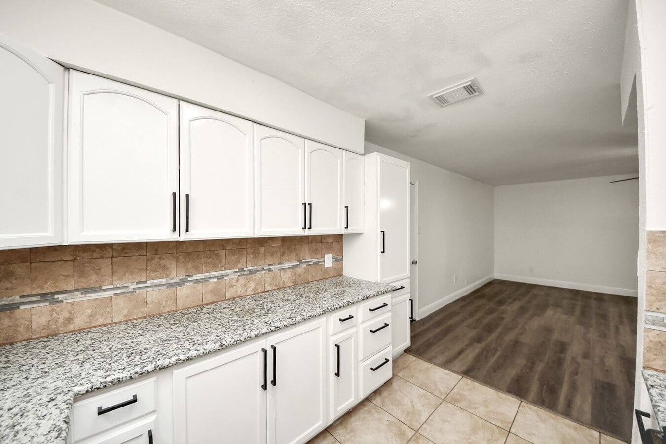 Photo - 1139 Hartwick Rd